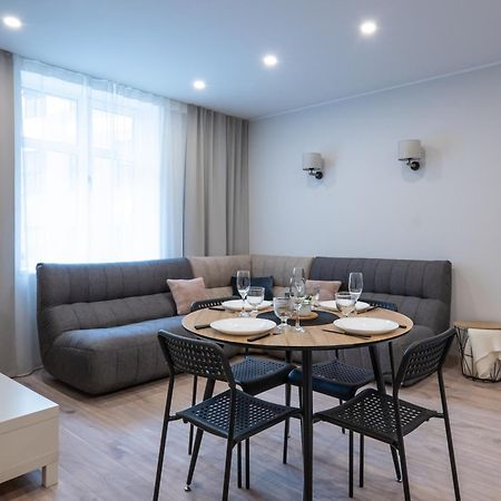 Friends And Family Vacation Apartments Riga Exterior photo