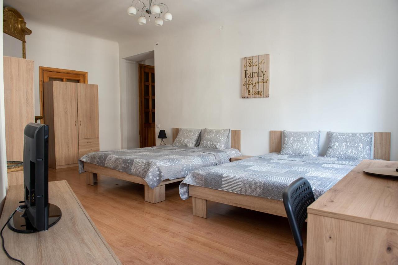 Friends And Family Vacation Apartments Riga Exterior photo