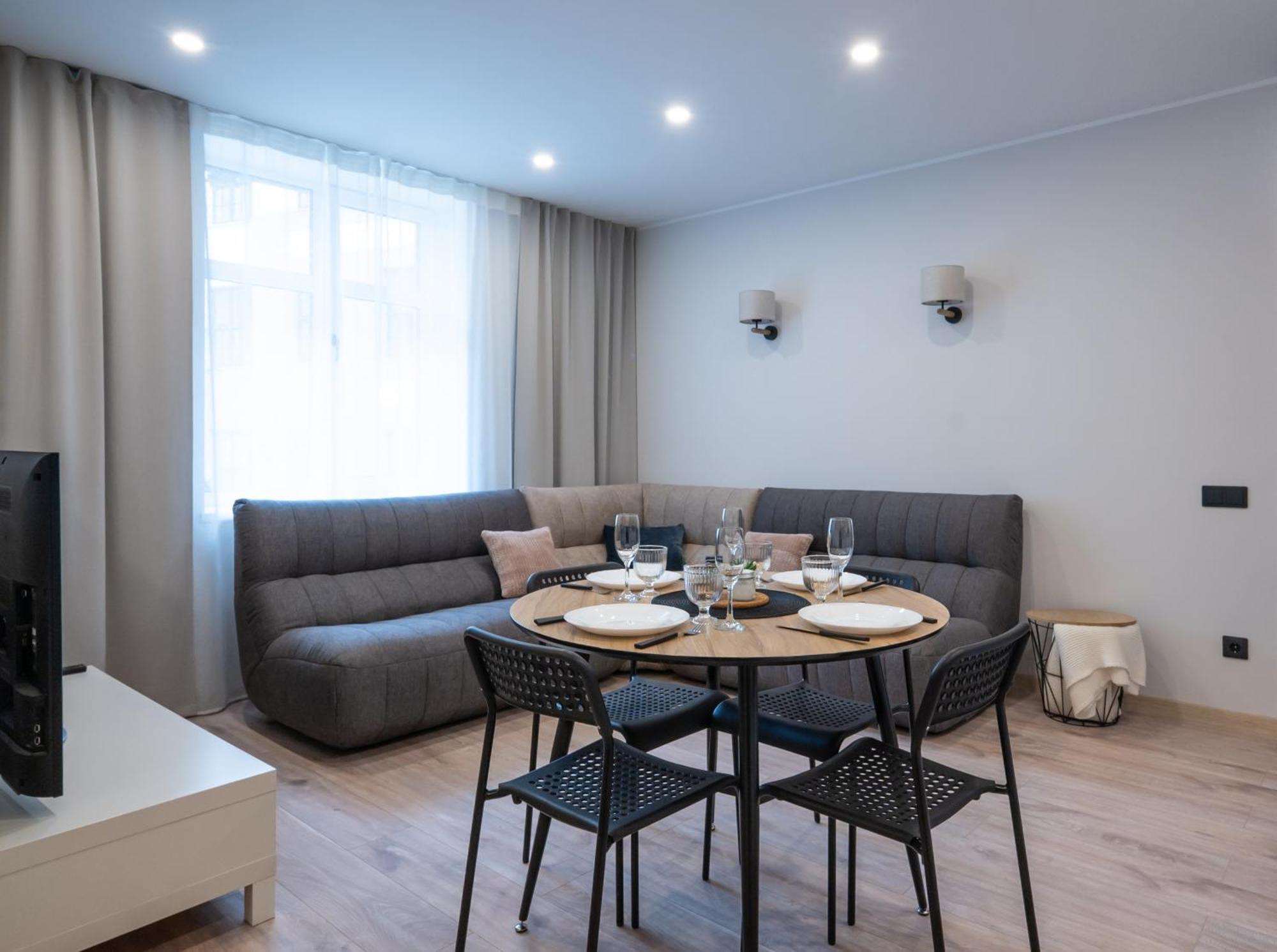 Friends And Family Vacation Apartments Riga Exterior photo